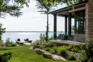 Innisfil waterfront home and shoreline